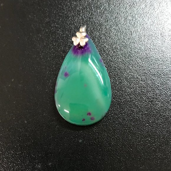 Green Agate Teardrop Pendant - Picture 4 of 7
